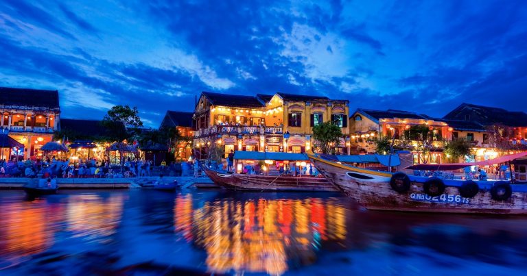 تور ویتنام 11 روزه ( 3 شب هوشی مین + 3 شب هوی آن + 3 شب هانوی + 1 شب کروز ) تور ویتنام 11 روزه ( 3 شب هوشی مین + 3 شب هوی آن + 3 شب هانوی + 1 شب کروز )