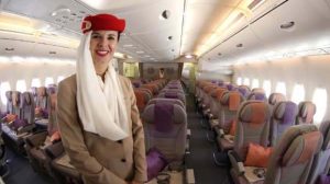 تصویر مهماندار خطوط هوایی امارات در سفرنامه تور فیلیپین